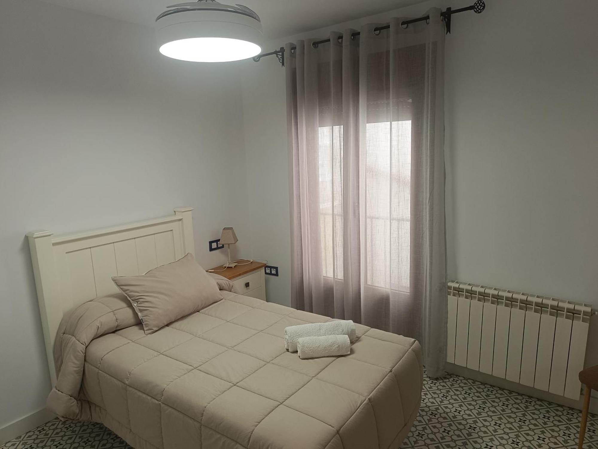 Al-Qazeres Suites Caces エクステリア 写真